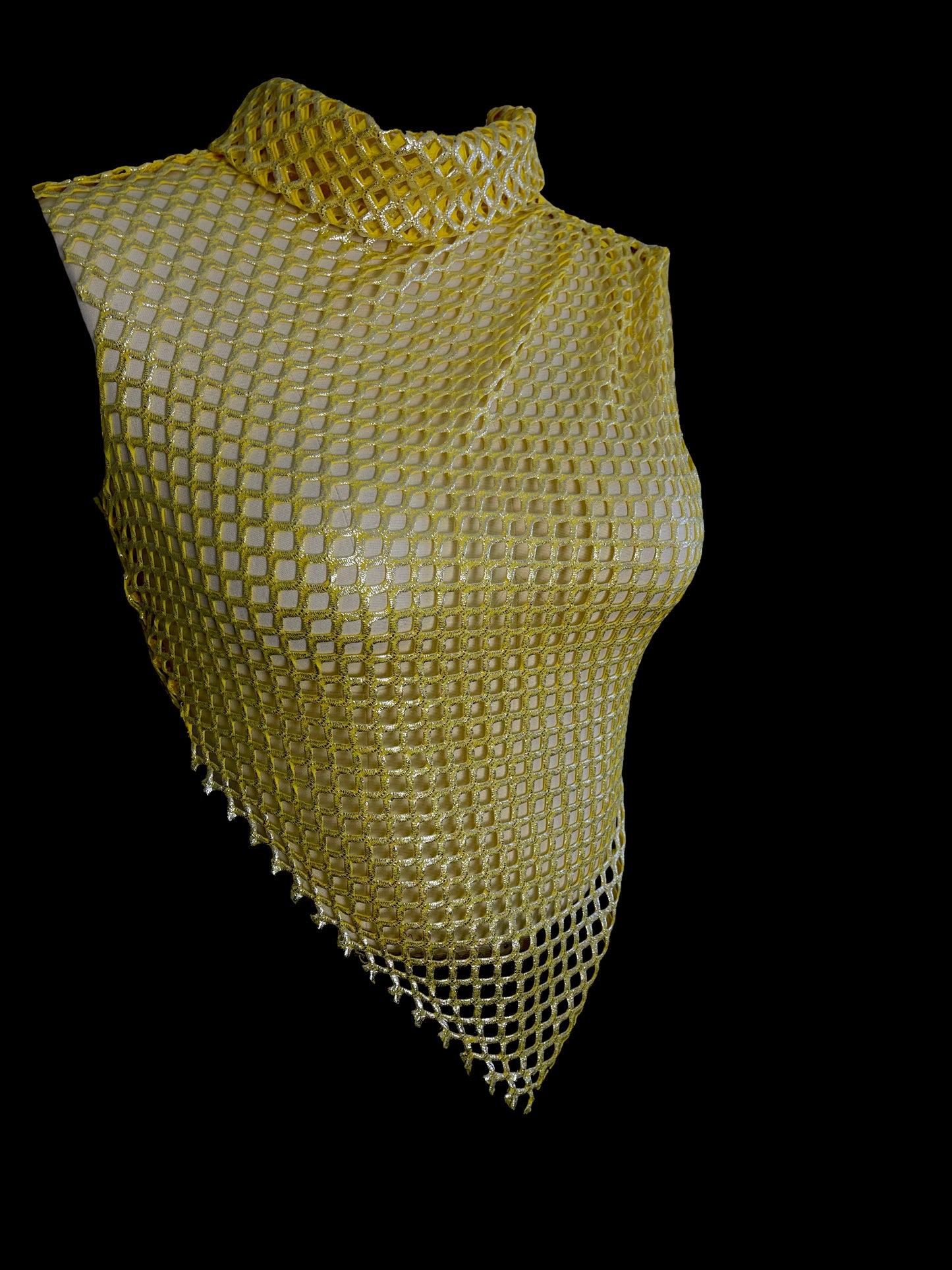 JEWELZ ONSUNDAY Sophisticated Yellow Metallic Netted Marina Top